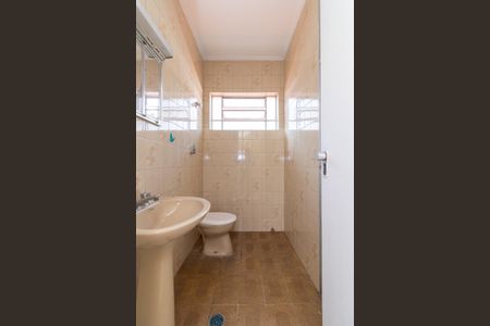 Casa para alugar com 165m², 3 quartos e 2 vagasBanheiro 2