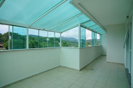 Apartamento à venda com 124m², 2 quartos e 2 vagasVaranda