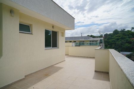 Apartamento à venda com 124m², 2 quartos e 2 vagasCobertura