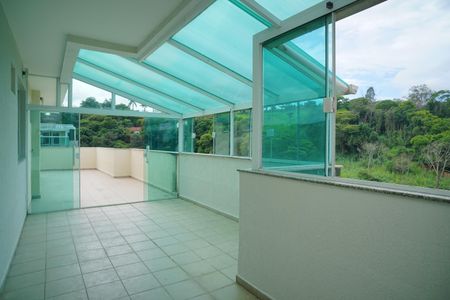 Apartamento à venda com 124m², 2 quartos e 2 vagasVaranda