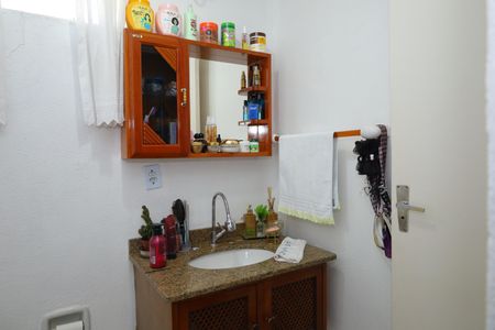 Apartamento à venda com 70m², 3 quartos e 1 vagaBanheiro 2