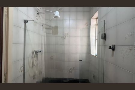Casa à venda com 198m², 3 quartos e 2 vagasBanheiro da Suíte