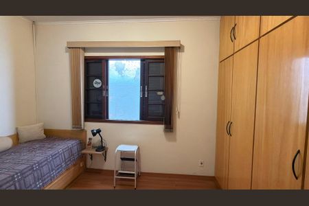 Casa à venda com 198m², 3 quartos e 2 vagasQuarto 2