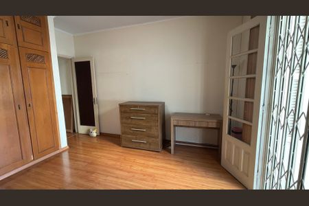 Casa à venda com 198m², 3 quartos e 2 vagasQuarto 3