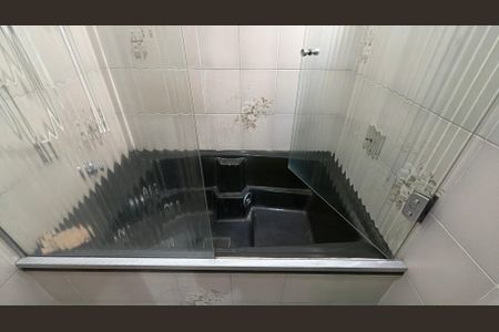 Casa à venda com 198m², 3 quartos e 2 vagasBanheiro da Suíte