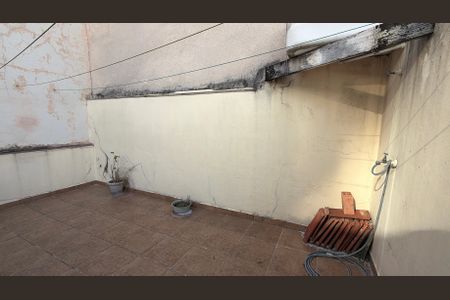 Casa à venda com 198m², 3 quartos e 2 vagasQuintal