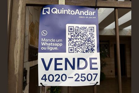 Casa à venda com 198m², 3 quartos e 2 vagasPlaquinha