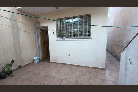 Casa à venda com 198m², 3 quartos e 2 vagasQuintal