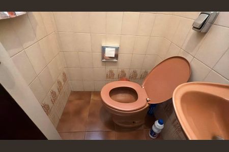 Casa à venda com 198m², 3 quartos e 2 vagasLavabo