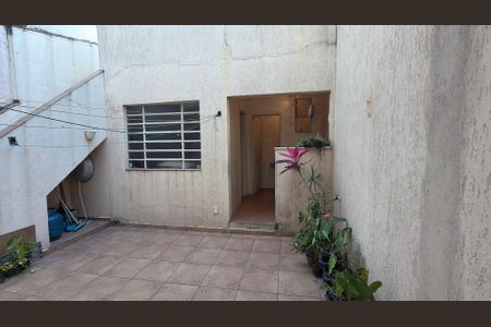 Casa à venda com 198m², 3 quartos e 2 vagasQuintal