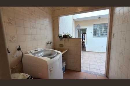 Casa à venda com 198m², 3 quartos e 2 vagasÁrea de Serviço