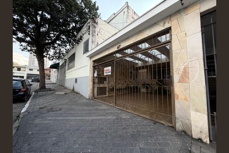 Casa à venda com 198m², 3 quartos e 2 vagasFachada