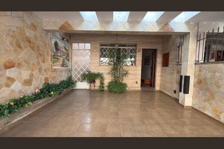 Casa à venda com 198m², 3 quartos e 2 vagasGaragem
