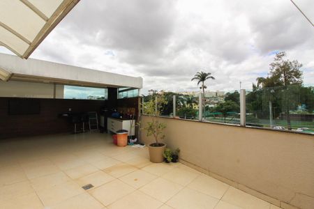 Apartamento à venda com 212m², 3 quartos e 2 vagasÁrea Privativa 