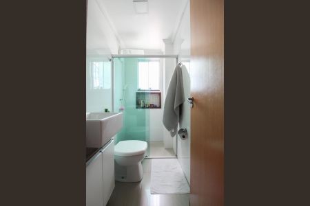 Apartamento à venda com 212m², 3 quartos e 2 vagasBanheiro Social