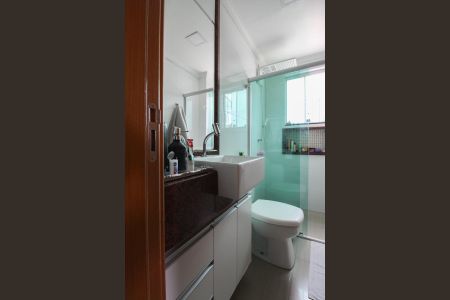 Apartamento à venda com 212m², 3 quartos e 2 vagasBanheiro Social