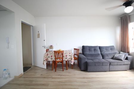 Sala de apartamento para alugar com 2 quartos, 63m² em Parque Santa Fé, Porto Alegre