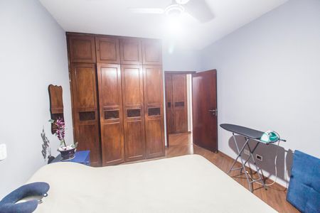 Casa de condomínio à venda com 450m², 3 quartos e 4 vagasQuarto 3