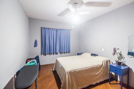 Casa de condomínio à venda com 450m², 3 quartos e 4 vagasQuarto 3