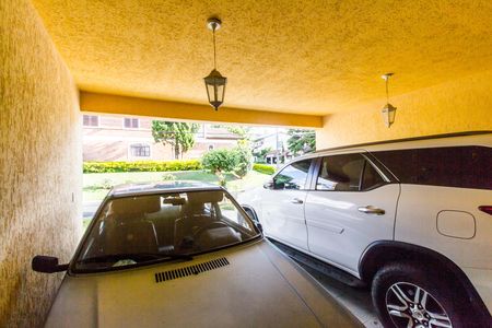 Casa de condomínio à venda com 450m², 3 quartos e 4 vagasGaragem