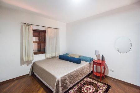 Casa de condomínio à venda com 450m², 3 quartos e 4 vagasQuarto 2