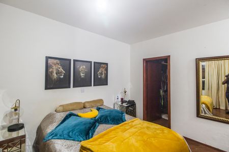 Casa de condomínio à venda com 450m², 3 quartos e 4 vagasSuíte
