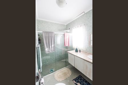 Casa de condomínio à venda com 450m², 3 quartos e 4 vagasBanheiro 2