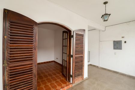 Casa para alugar com 50m², 2 quartos e 2 vagasVaranda