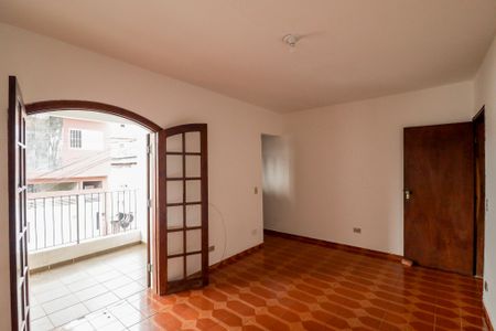 Casa para alugar com 50m², 2 quartos e 2 vagasSuíte