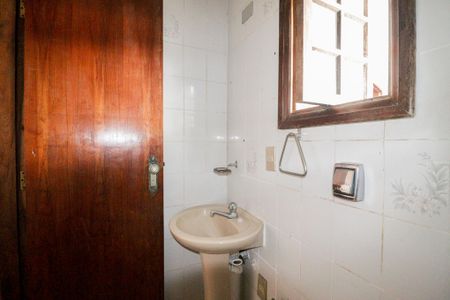 Casa para alugar com 50m², 2 quartos e 2 vagasBanheiro da Suíte