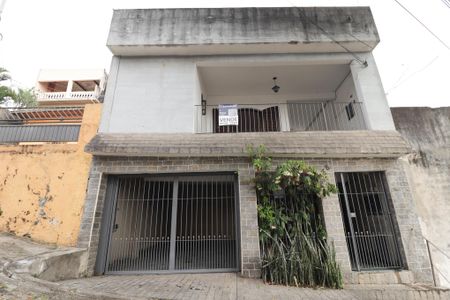 Casa para alugar com 50m², 2 quartos e 2 vagasFachada