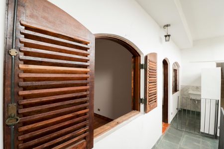 Casa para alugar com 50m², 2 quartos e 2 vagasEntrada