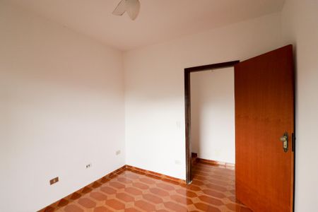 Quarto 1 de casa para alugar com 2 quartos, 50m² em Vila Diva, São Paulo