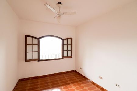 Quarto 1 de casa para alugar com 2 quartos, 50m² em Vila Diva, São Paulo