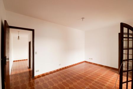 Casa para alugar com 50m², 2 quartos e 2 vagasSuíte