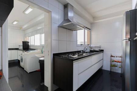 Apartamento para alugar com 147m², 3 quartos e 2 vagas Apartamento para alugar com 147m², 3 quartos e 2 vagasCozinha