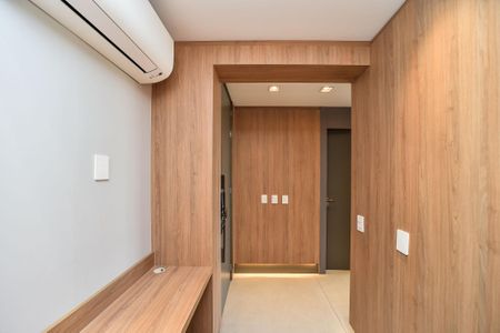 Apartamento à venda com 138m², 3 quartos e 3 vagas Apartamento à venda com 138m², 3 quartos e 3 vagasEscritório