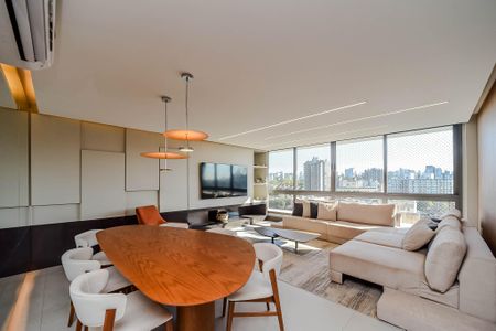 Apartamento à venda com 138m², 3 quartos e 3 vagas Apartamento à venda com 138m², 3 quartos e 3 vagasSala