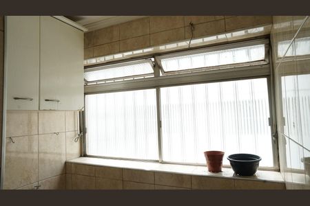 Apartamento à venda com 60m², 2 quartos e sem vagaÁrea externa