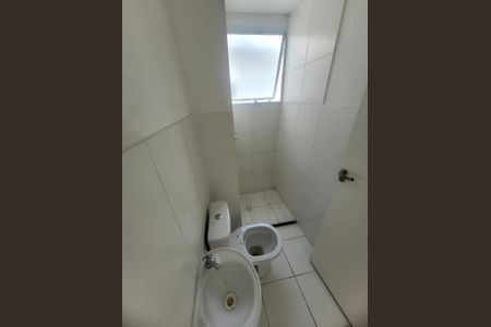 Banheiro de apartamento para alugar com 2 quartos, 41m² em Campo Grande, Rio de Janeiro