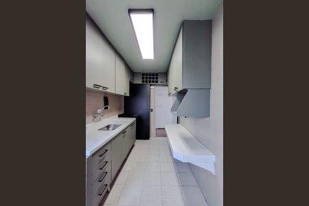 Apartamento à venda com 77m², 3 quartos e 1 vaga Apartamento à venda com 77m², 3 quartos e 1 vagaCozinha