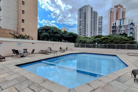 Apartamento à venda com 77m², 3 quartos e 1 vaga Apartamento à venda com 77m², 3 quartos e 1 vagaÁrea comum - Piscina