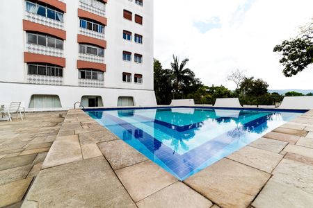 Apartamento à venda com 97m², 3 quartos e 1 vagaÁrea comum - Piscina