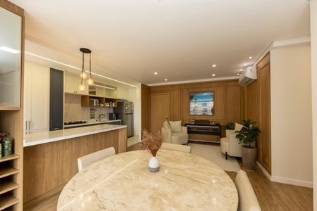 Apartamento para alugar com 88m², 2 quartos e 2 vagasSala