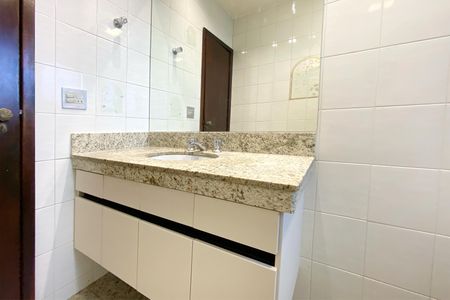 Apartamento para alugar com 190m², 4 quartos e 3 vagas