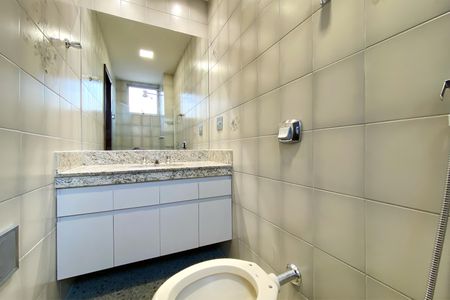 Apartamento para alugar com 190m², 4 quartos e 3 vagas