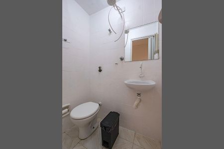 Apartamento para alugar com 95m², 2 quartos e sem vagaÁrea de Serviço - Banheiro