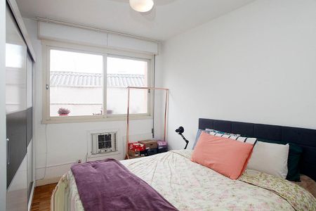 Apartamento à venda com 77m², 2 quartos e 1 vagaQuarto 1