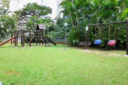Apartamento à venda com 89m², 3 quartos e 2 vagasÁrea comum - Playground