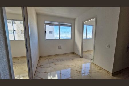 Sala de apartamento para alugar com 2 quartos, 34m² em Veleiros, São Paulo